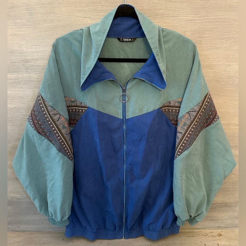 SHEIN‎  Retro Jacket Soft Light Weight Green Blue Tapestry Print Silver Zip GC